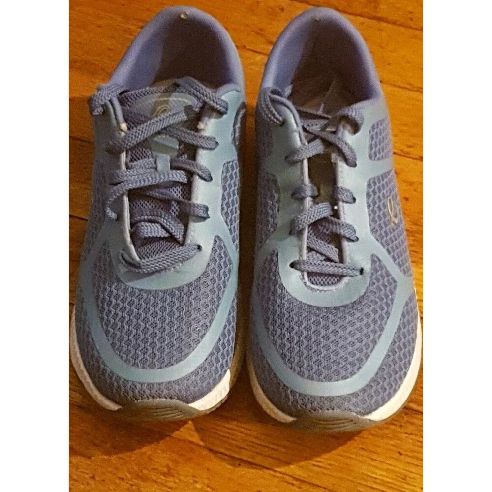 Easy Spirit Women's  Anti-Gravity Faisal 2 Walking Sneaker sz 7N